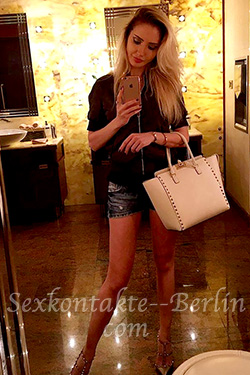 Frida Traum Dame Sextreffen Escort Sexkontakte Berlin sinnliche Küssen Erotikportal